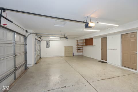 Photo of 1117 Foxtail Drive, Franklin, IN