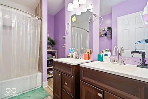 Photo of 937 N Oxford Street, Indianapolis, IN