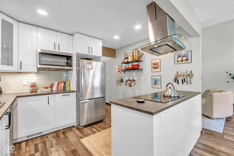 Photo of 4408 Castlebay Way, Indianapolis, IN