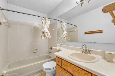 Photo of 4408 Castlebay Way, Indianapolis, IN