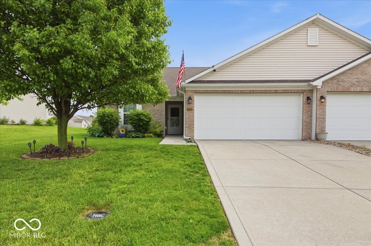 Photo of 6429 Emerald Springs Drive, Indianapolis, IN