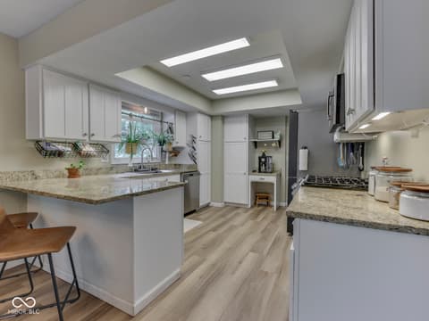 Photo of 504 Oak Boulevard South Drive, Greenfield, IN