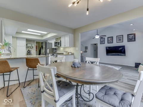 Photo of 504 Oak Boulevard South Drive, Greenfield, IN