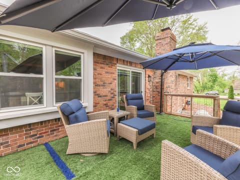 Photo of 504 Oak Boulevard South Drive, Greenfield, IN