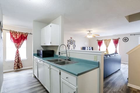 Photo of 5985 Claymont Boulevard, Plainfield, IN