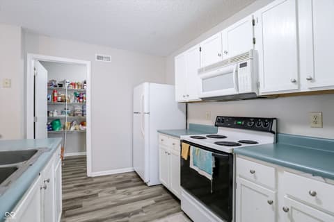 Photo of 5985 Claymont Boulevard, Plainfield, IN