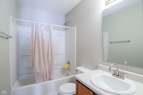 Photo of 5985 Claymont Boulevard, Plainfield, IN