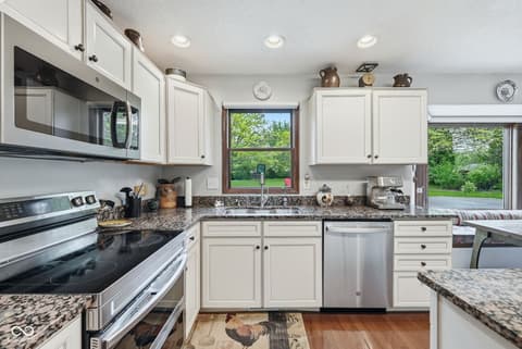 Kitchen at 2701 W Sun Valley Parkway, Muncie, IN