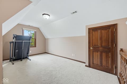 Bonus room at 2701 W Sun Valley Parkway, Muncie, IN