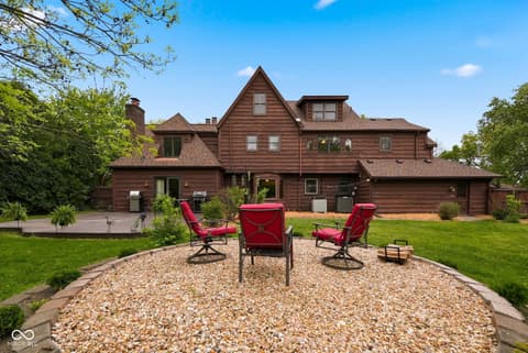 Backyard at 2701 W Sun Valley Parkway, Muncie, IN