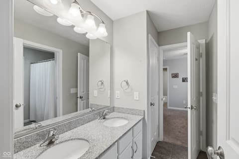 Photo of 561 Windborough, Brownsburg, IN