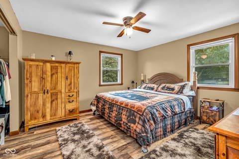 Photo of 4851 Wycliff East Drive, Indianapolis, IN