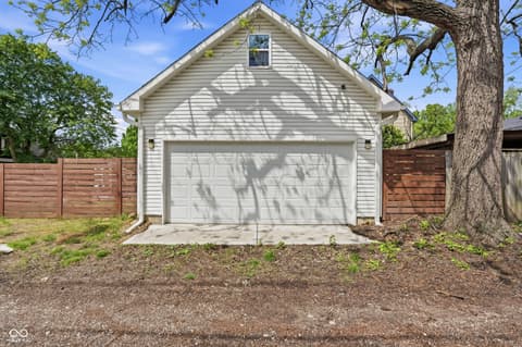 Garage at 931 Villa Avenue, Indianapolis, IN