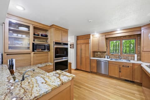 Photo of 3898 N Foxcliff Drive W, Martinsville, IN