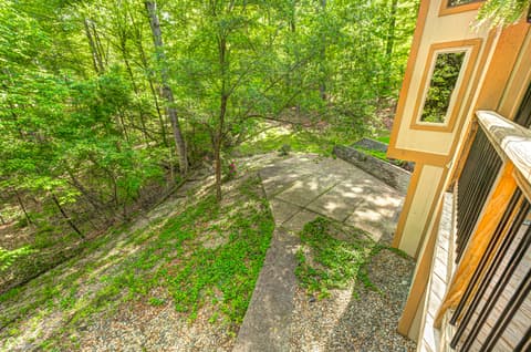 Photo of 3898 N Foxcliff Drive W, Martinsville, IN