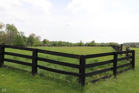 Photo of 4619 E State Road 48, Sunman, IN