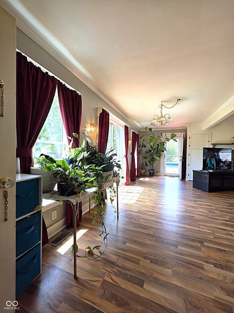 Photo of 6908 Mendenhall Road, Indianapolis, IN