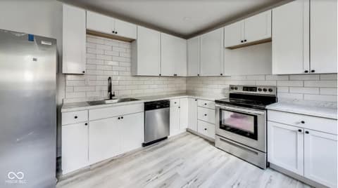 Photo of 330 W 9th Street, Anderson, IN