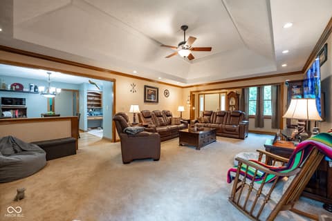 Photo of 231 Meadowview Lane, Greenwood, IN