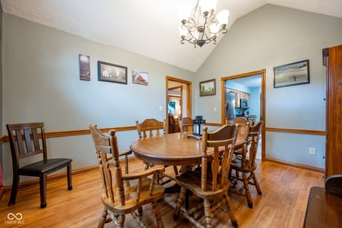 Photo of 231 Meadowview Lane, Greenwood, IN