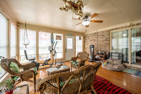 Photo of 231 Meadowview Lane, Greenwood, IN