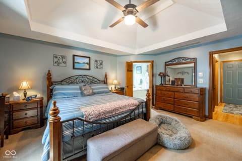 Photo of 231 Meadowview Lane, Greenwood, IN