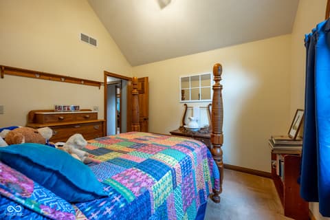 Photo of 231 Meadowview Lane, Greenwood, IN