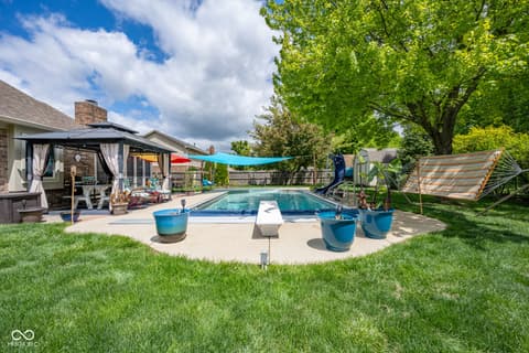 Photo of 231 Meadowview Lane, Greenwood, IN