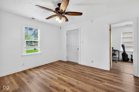 Photo of 560 Manhattan Avenue, Indianapolis, IN