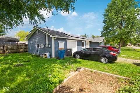 Photo of 560 Manhattan Avenue, Indianapolis, IN