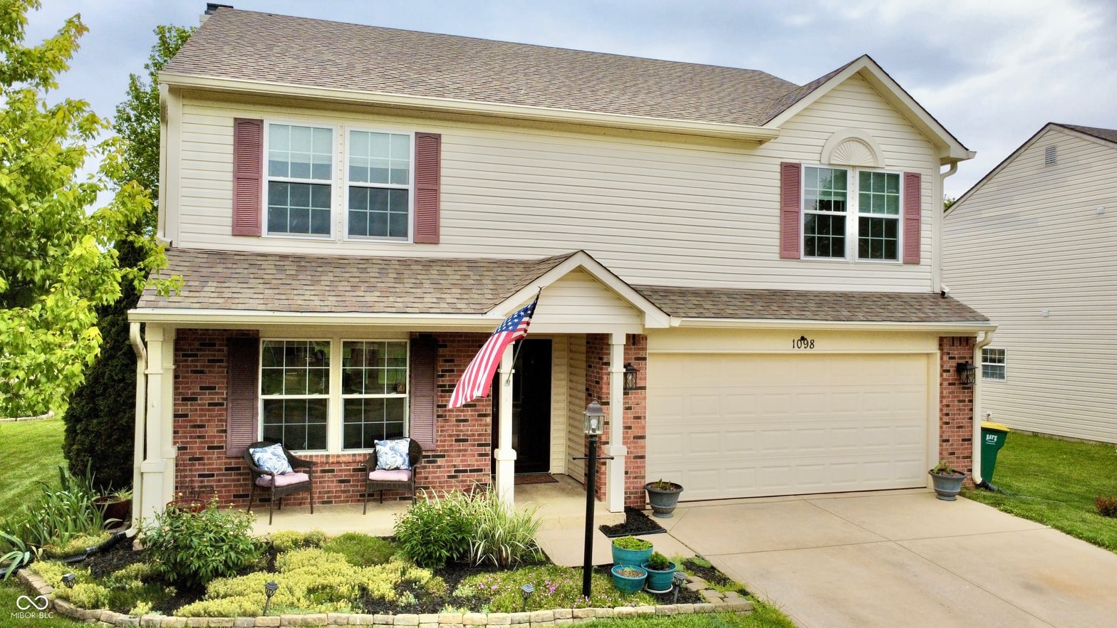 Photo of 1098 Meadowview Court, Franklin, IN