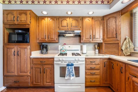 Photo of 337 E Johnson Street, Morristown, IN