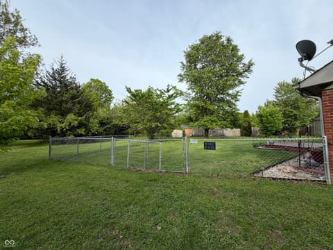 Photo of 9236 Crawfordsville Road, Indianapolis, IN