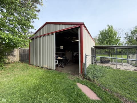 Photo of 9236 Crawfordsville Road, Indianapolis, IN