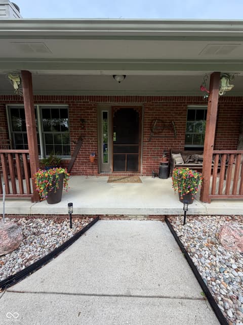 Photo of 9236 Crawfordsville Road, Indianapolis, IN