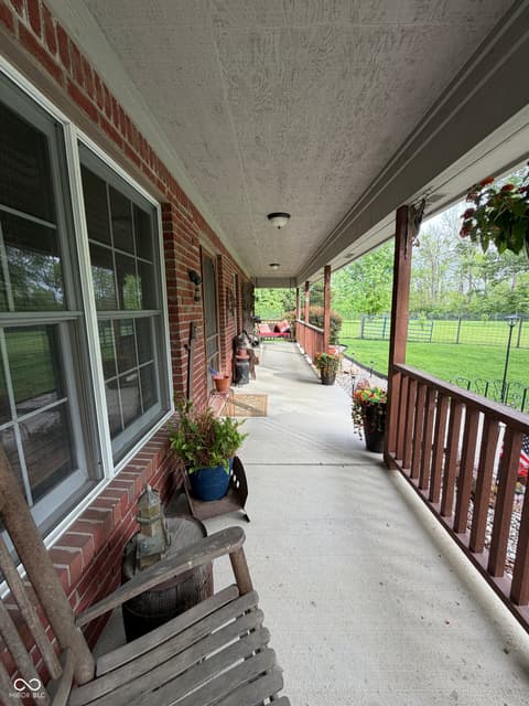 Photo of 9236 Crawfordsville Road, Indianapolis, IN