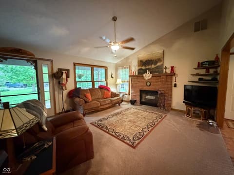 Photo of 9236 Crawfordsville Road, Indianapolis, IN
