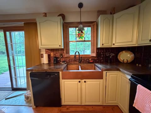 Photo of 9236 Crawfordsville Road, Indianapolis, IN