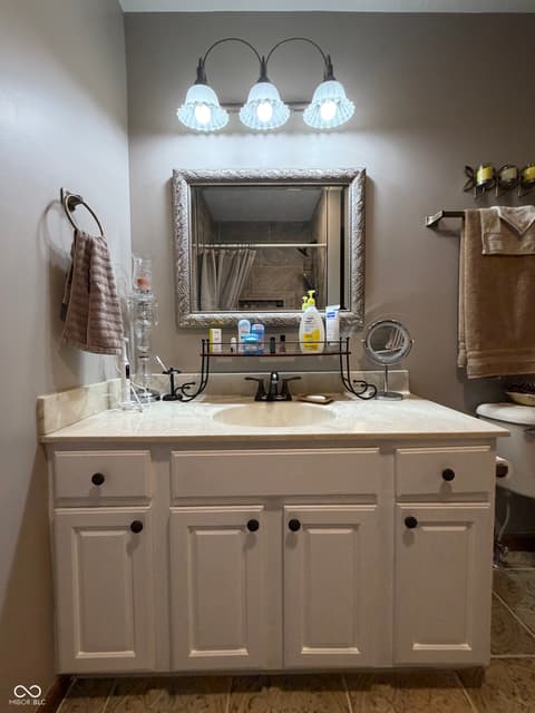 Photo of 9236 Crawfordsville Road, Indianapolis, IN
