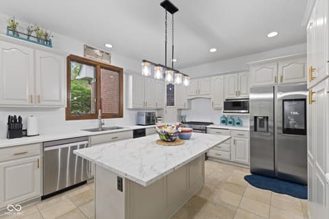 Photo of 1462 Eagle Trace Court, Greenwood, IN