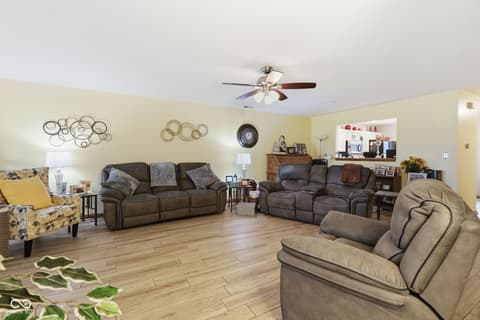 Photo of 2039 Flamingo Way, Franklin, IN