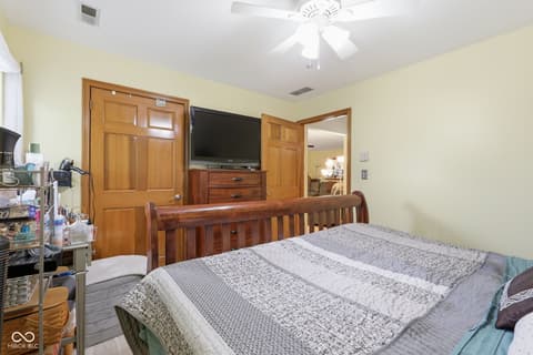Photo of 2039 Flamingo Way, Franklin, IN