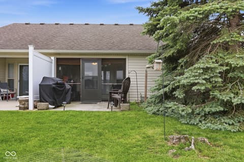 Photo of 2039 Flamingo Way, Franklin, IN