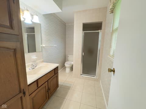 Photo of 768 Leisure Lane, Greenwood, IN