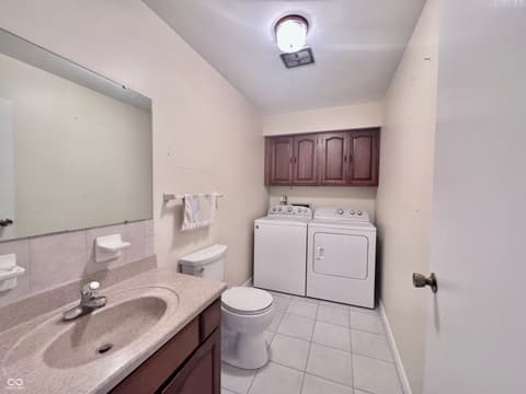 Photo of 768 Leisure Lane, Greenwood, IN