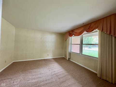 Photo of 768 Leisure Lane, Greenwood, IN