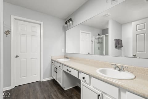 Photo of 5727 Brookstone Drive, Indianapolis, IN