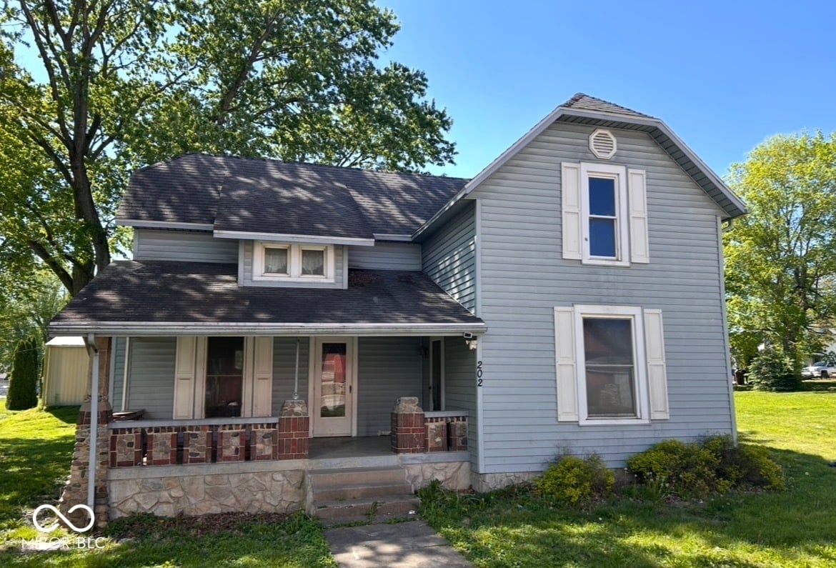 Photo of 202 N Vine Street, Waynetown, IN