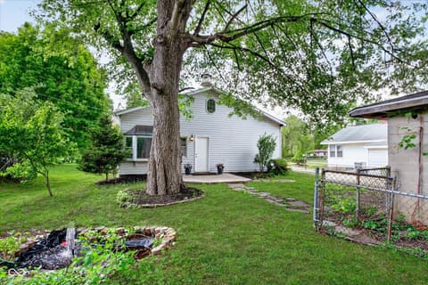 Yard at 301 N Cole Street, Indianapolis, IN