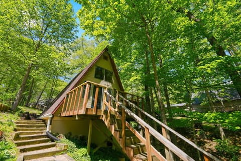 Photo of 6425 Robin Drive, Nineveh, IN